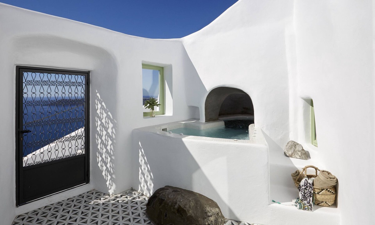 Imerovigli Villa | 2 Bedroom Villa, Volcano View, Outdoor Heated Jacuzzi