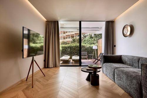 Vouliagmeni Apartment | 52 m² Apartment ∙ 2 guests