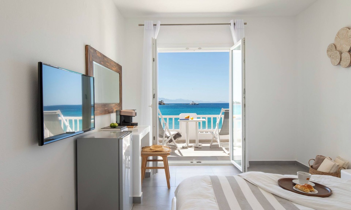 Platis Gialos Hotel | Acrogiali Beachfront Hotel