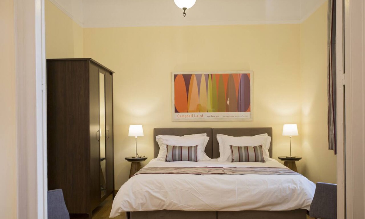 Koukaki Apartment | Acropolis Neoclassic Mansion: Perfectly situated & fully equipped - Sleeps 6