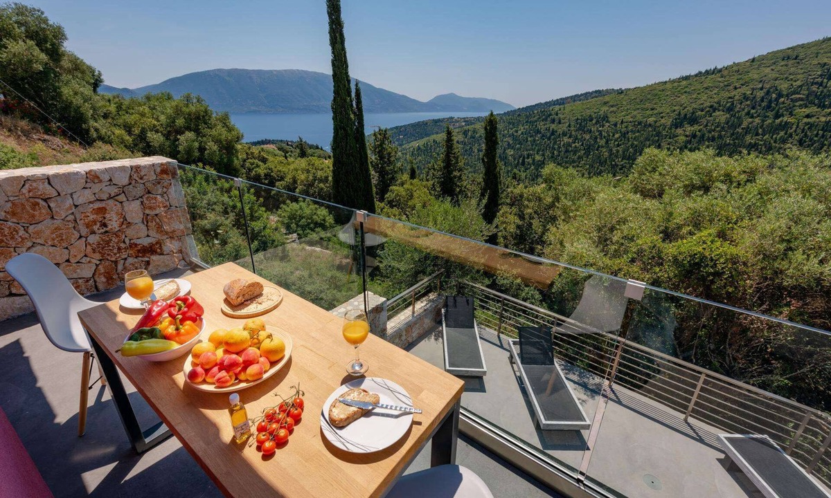 Chalikeri Villa | Agata - Two Bedroom Villa, Sleeps 4