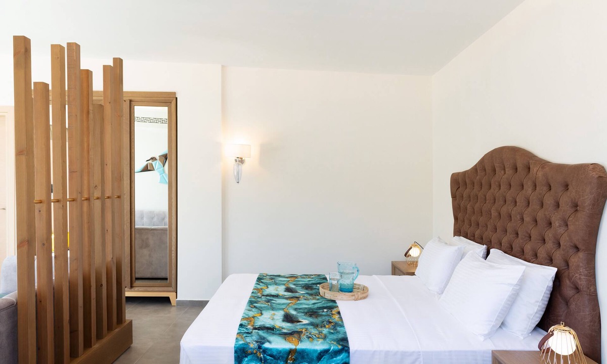 Potos Resort | Alexandra Elegance Bridging Generations