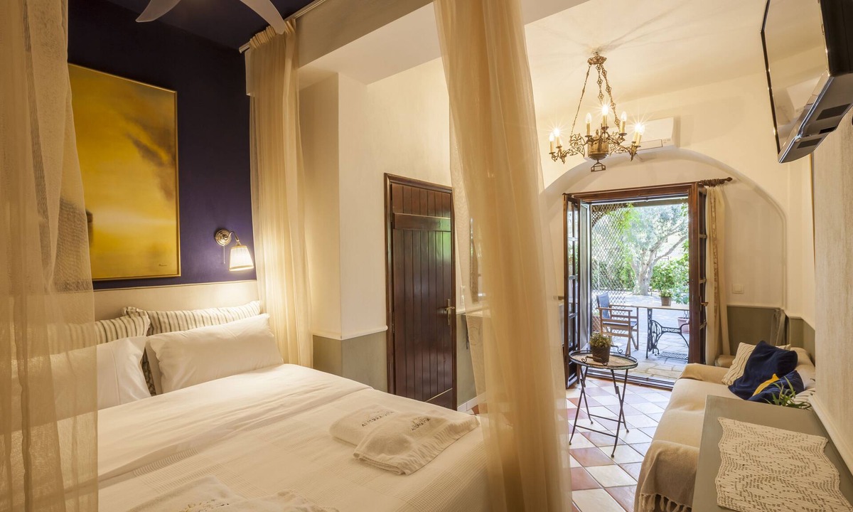 Paradhisos House | Alterra Vita