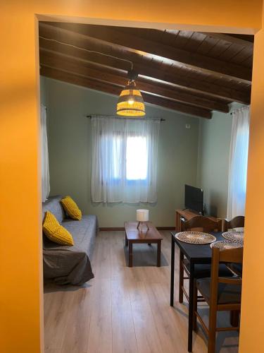 Amarinthos House | Amarynthos Tiny Retreat