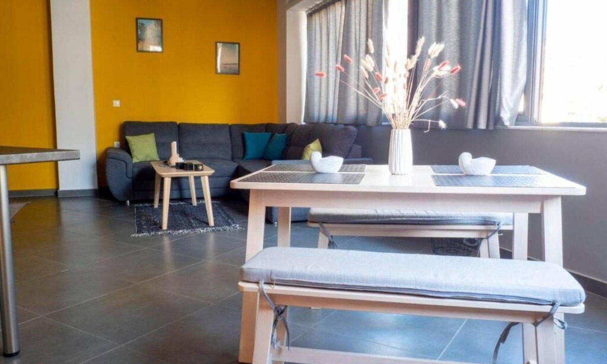 Thissio Apartment | An apartment in the heart of Athens near famous str Ermou and Romanian Agora.