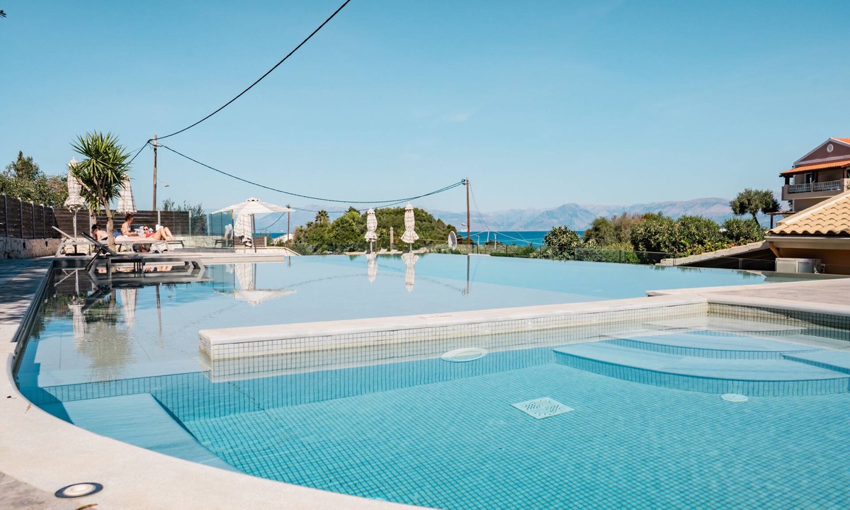 Agios Spyridon Corfu Apartment | Apartment Athena - Private Patio with Garden View