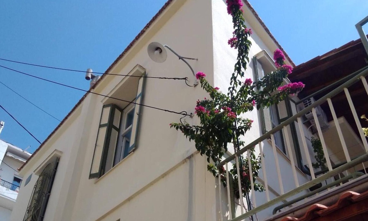 Kavala Apartment | Apartment 'Giannis and Aristi's House' with Sea View, Wi-Fi and Air Conditioning