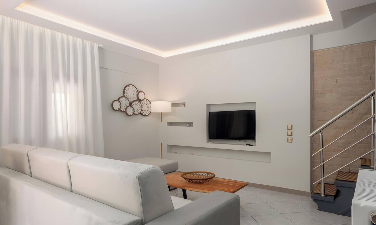 Argostoli Town Apartment | Apartment 'Skala' with Private Terrace, Wi-Fi and Air Conditioning