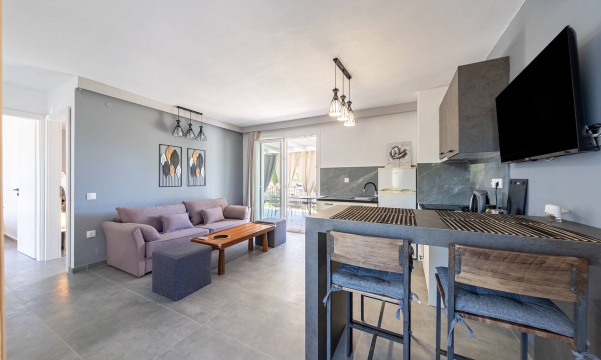 Lefkimmi Apartment | Apartment 'Starry Sky Luxury 6' with Shared Terrace, Wi-Fi and Air Conditioning