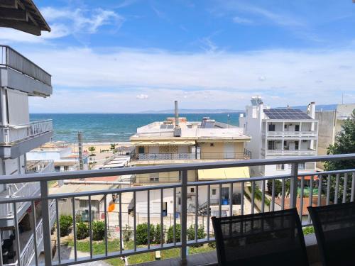 Perea Apartment | Aphrodite Sea View Apartment