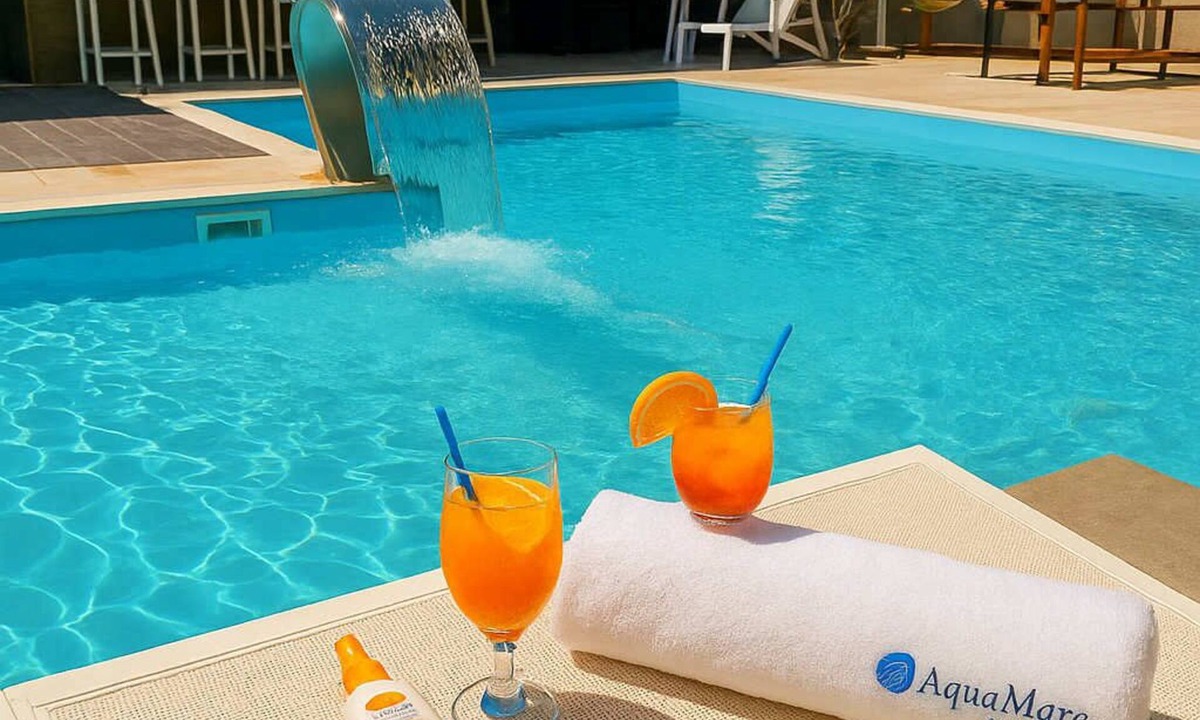 Pefkochori Apartment | Aquamare Studios - Seaview Suite & Pool Escape