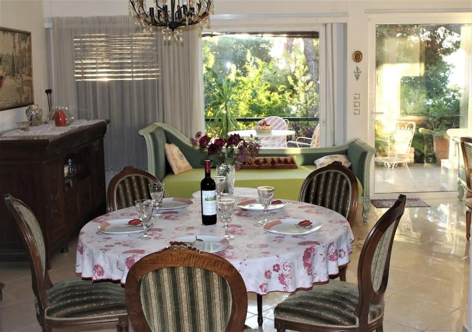 Varkiza Apartment | Athens Riviera coast apartment