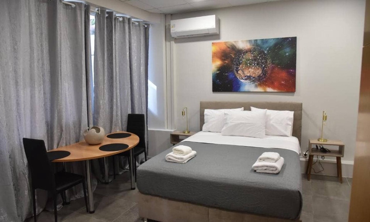 Ampelokipoi Apartment | Athens Zeus A by Super Host Hub