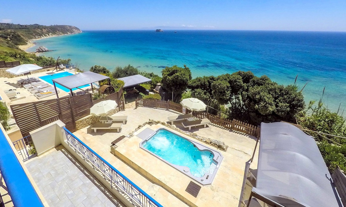 Svoronata Villa | Beach Villa with unlimited sea views and Whirlpool Spa