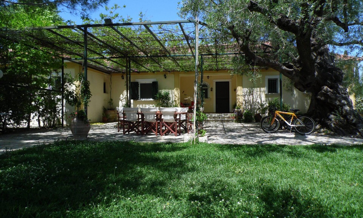 Gaitanion House | Beautiful Villa in a 11 acre olive grove