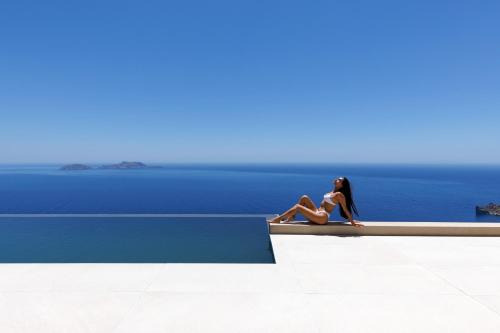 Vizari Villa | Celestia Cove, Earthy Architecture Meets Endless Blue by etouri