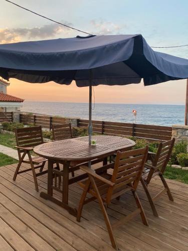 Agios Konstantinos House | Christina Apartment