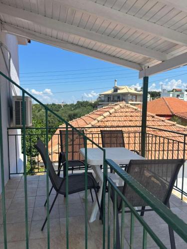 Loutsa Apartment | Christina Sunny Apartments I