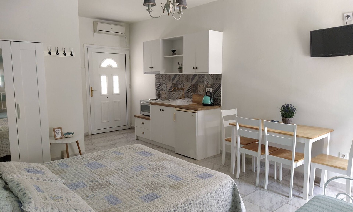 Argostoli House | Christos Studios