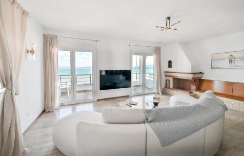Neoi Epivates Villa | Cleopatra Residence