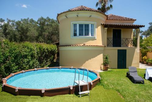 Vitalades Villa | Eleas Gi Villa
