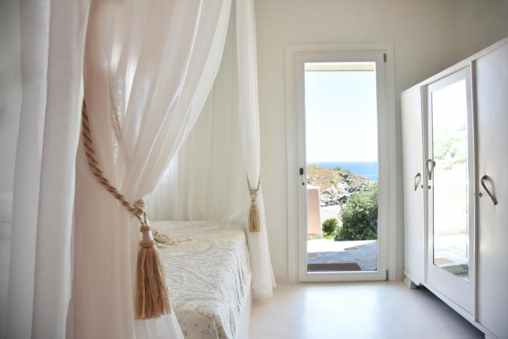 Abela Apartment | Elefthia Syros Junior Suite-Sea View