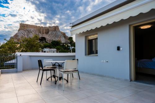 Plaka Apartment | Elegant Flats in Historic Centre