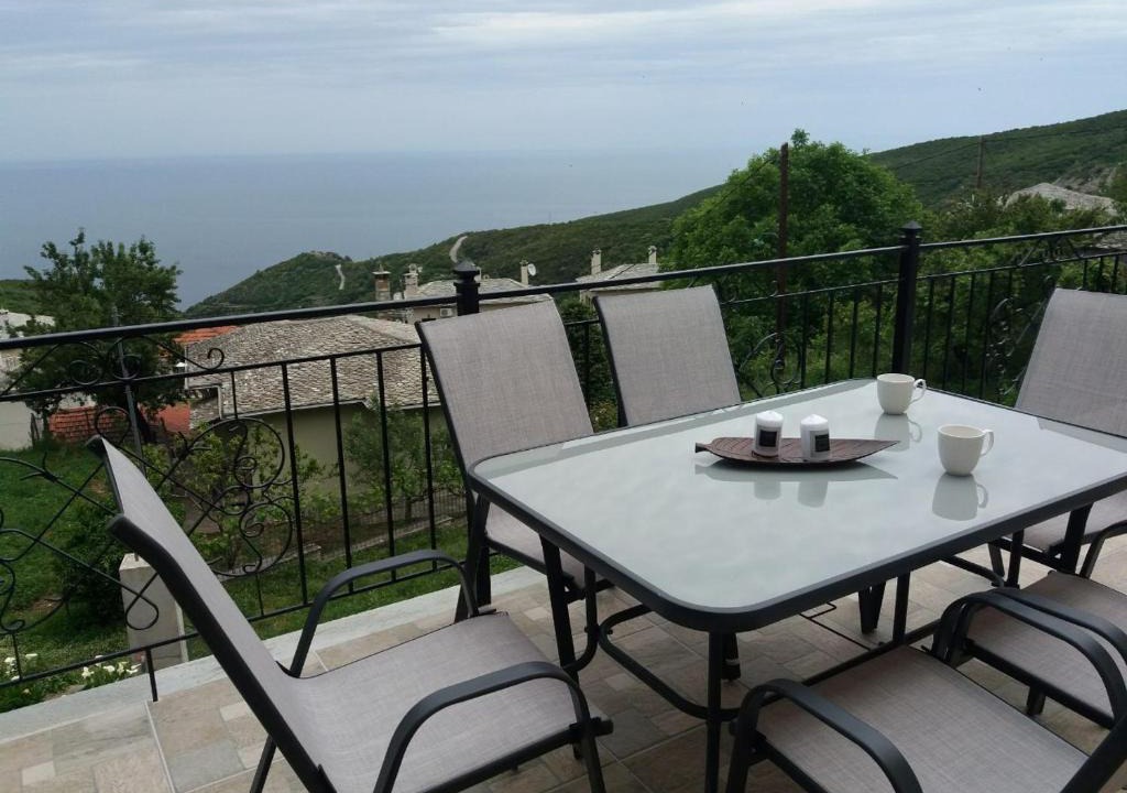 Lambinou House | Elenis Vista Mare