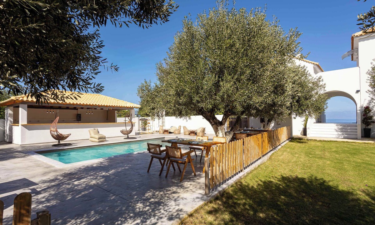 Koroni Bed & Breakfast | Eneos Residence - Koroni Poolside Jewel