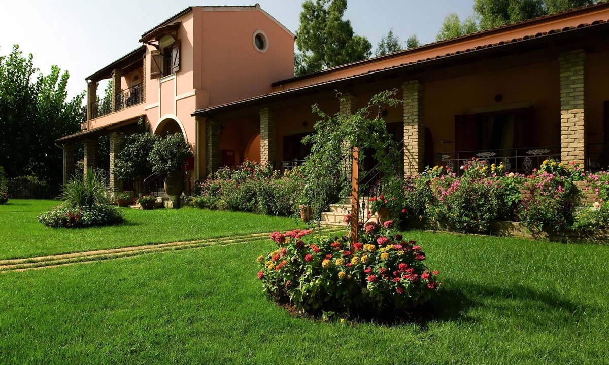 Tzavros Apartment | Family 1-bedroom split level