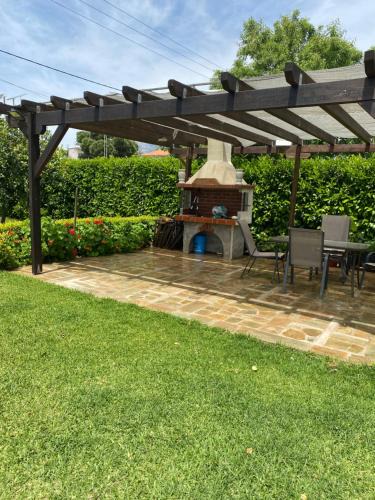 Amarinthos House | Family Home