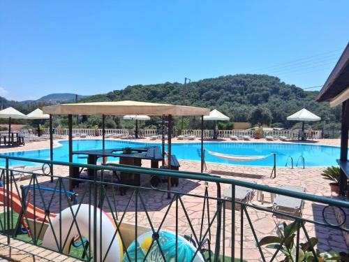 Paleokastritsa Apartment | Filoxenia Studios and Mermaid Pool