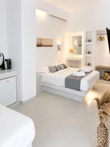 Fira Hotel | Fira Centrum White