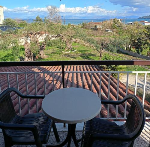 Moraitika Apartment | Firefly Studios Christos 13