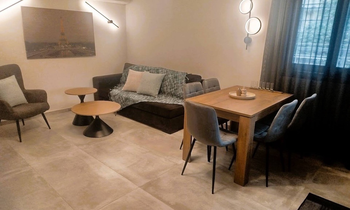 Trikala Apartment | Frank & Jimmy’s Apartment I