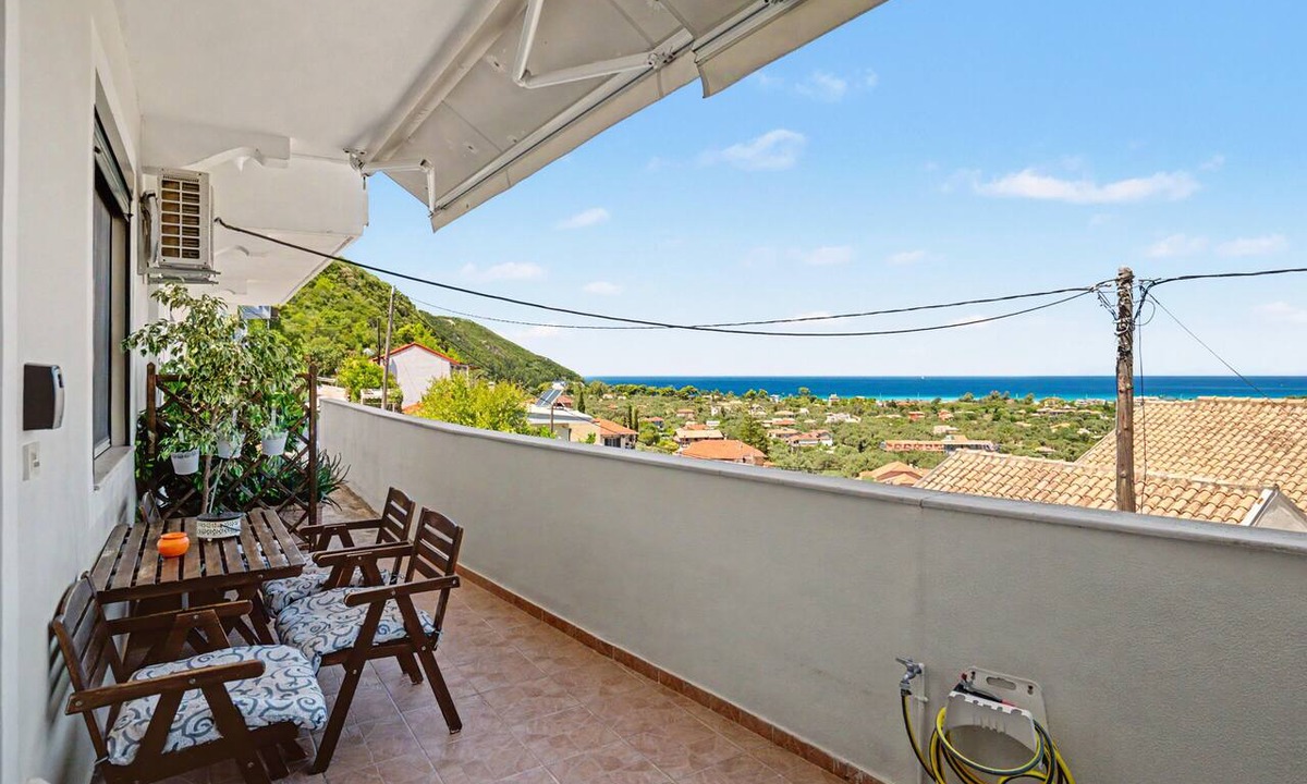 Frinion Apartment | Frini’s View – Stylish Stay Close to Lefkada Town