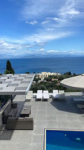 Perama Villa | Gold Pearl Maggie Sea View Villa