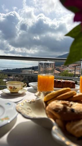 Agios Petros House | Grandmother's House