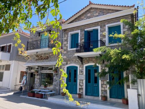 Kokkari Apartment | Historic family-owned stone house in the heart of Kokkari village