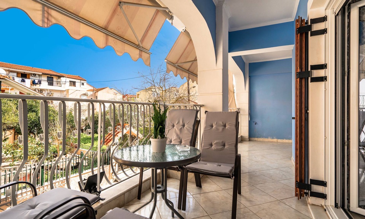 Lixouri Apartment | Holiday Apartment "Villa Seven Islands" with 2 Balconies, Garden & Wi-Fi