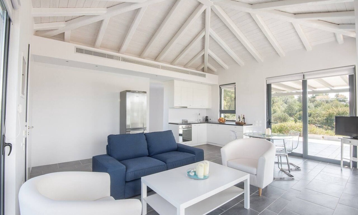 Porto Heli House | Holiday Home in Porto Heli for 6 Guests