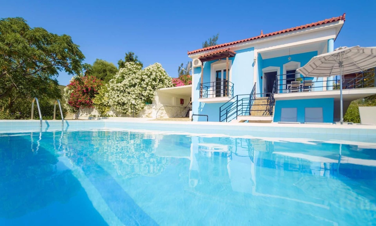 Holiday Agios Konstantinos Persons Bedrooms | Samos Town