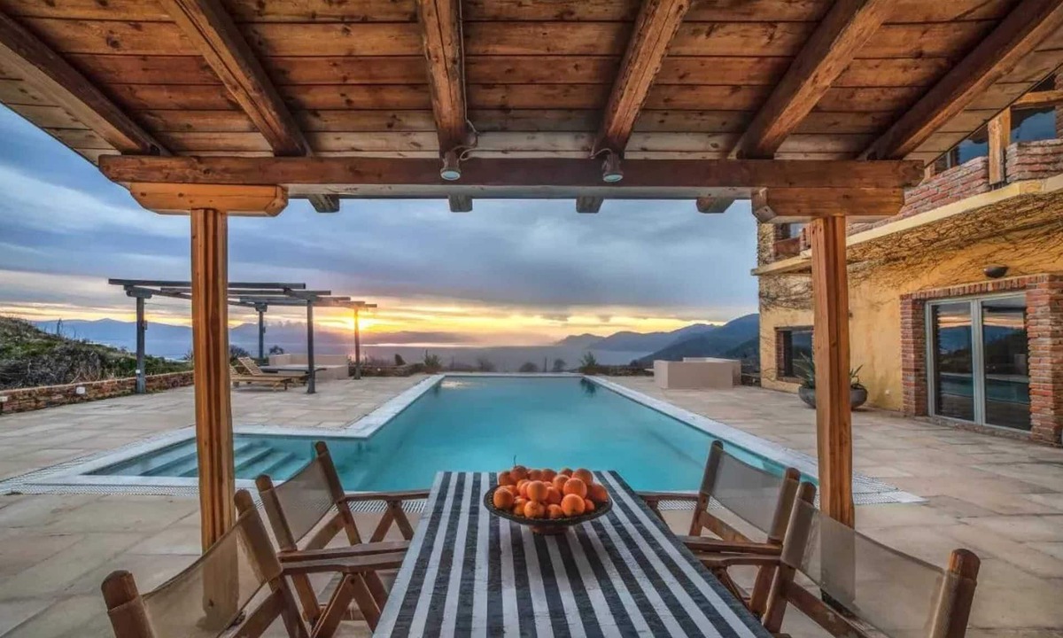 Stratoni Villa | Homerez - Villa in Dhamiá