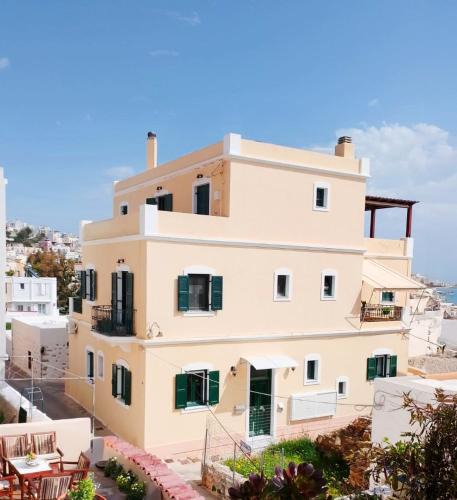 Ermoupoli Apartment | HopperStay Syros