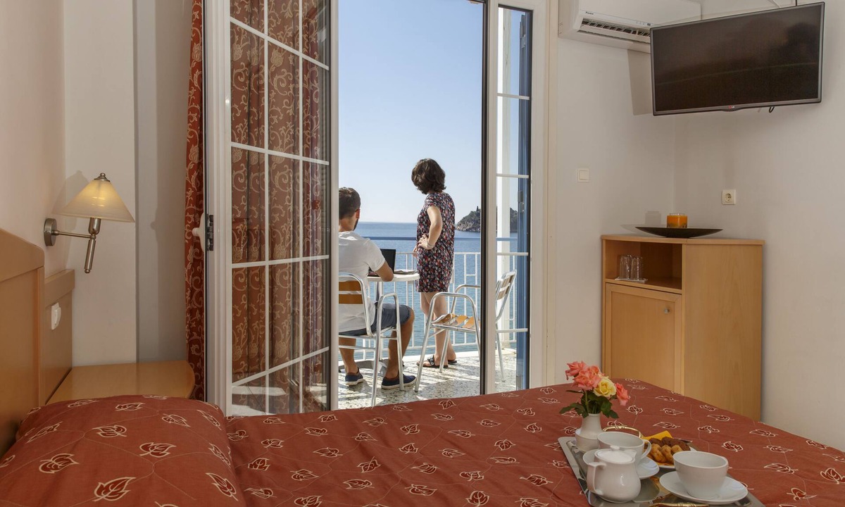 Tolo Hotel | Hotel Tolo