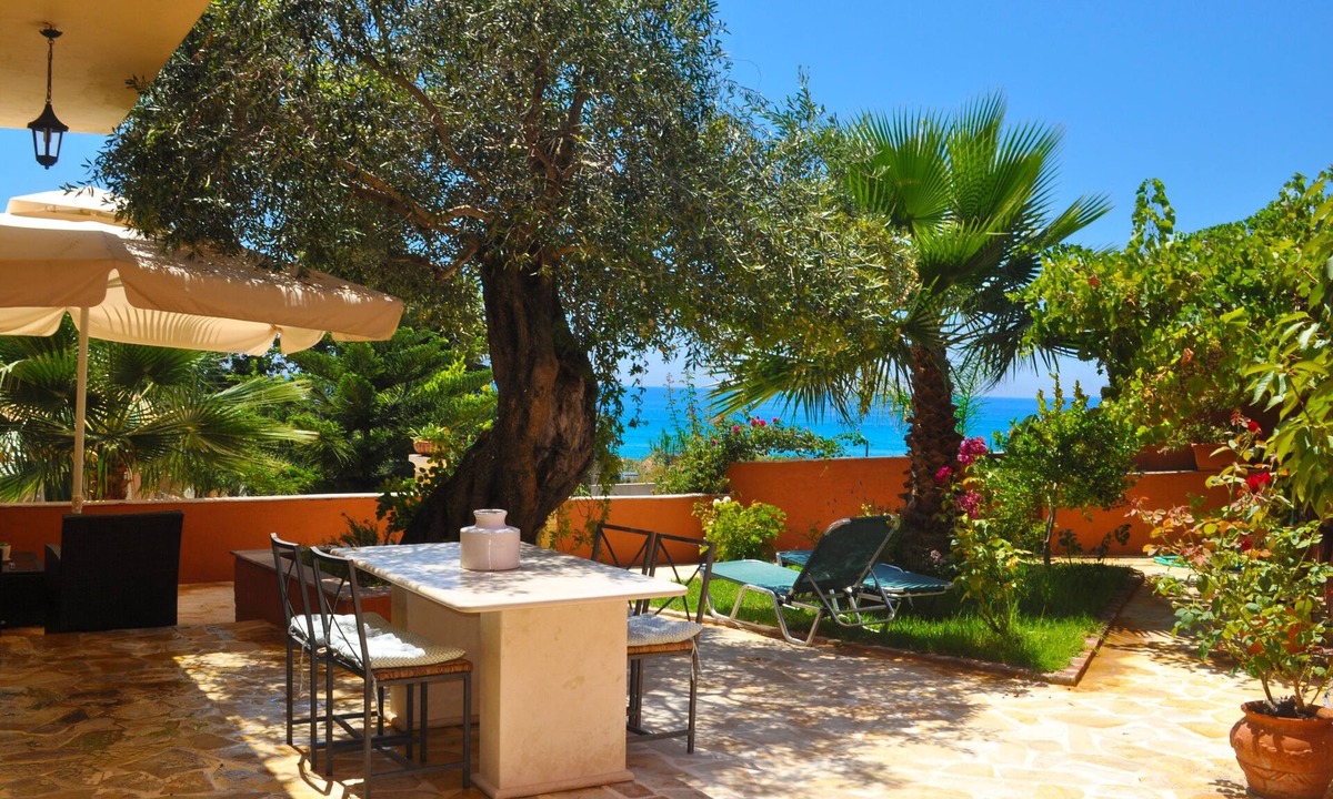 Agios Gordios Apartment | House Angelos D with sea view and private garden - Agios Gordios Beach
