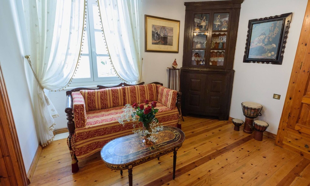 idhra Apartment | Hydra's Pearl - Gold Pearl, Luxury Mansion, No Steps, 120, from the port