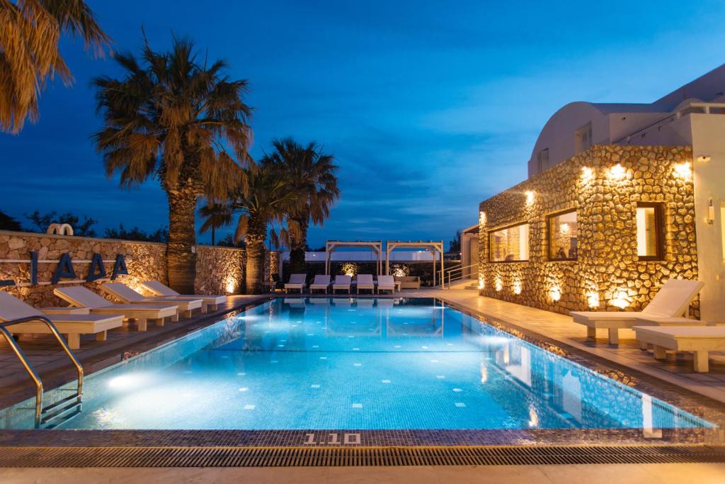 Perivolos Hotel | ILIADA-ODYSSEAS RESORT