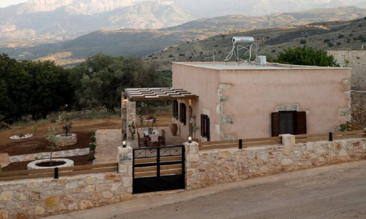 Katochori Villa | Iliopetra Villa