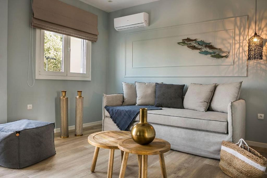Mazarakata Apartment | Julia's Luxury Suites #1, Travliata Cephallonia